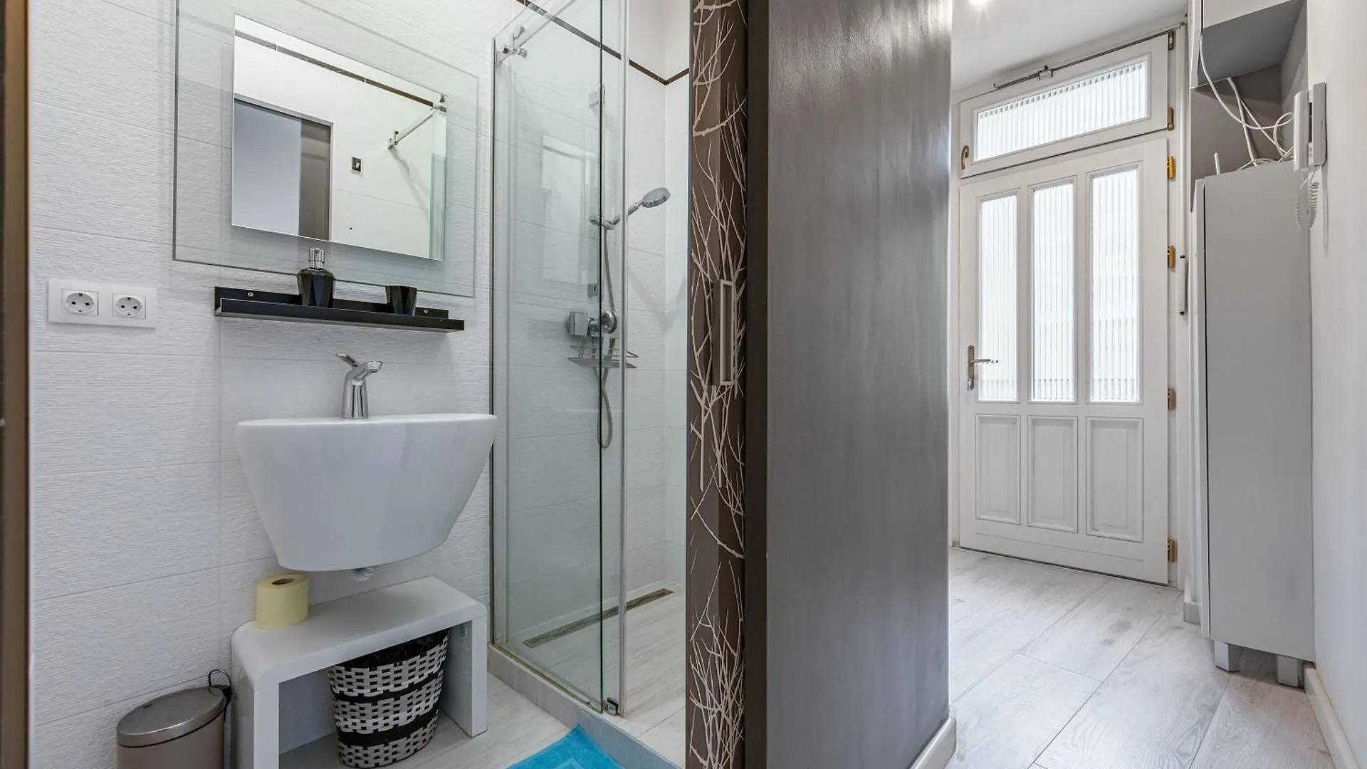District 6Th Sense Apartment Budapest